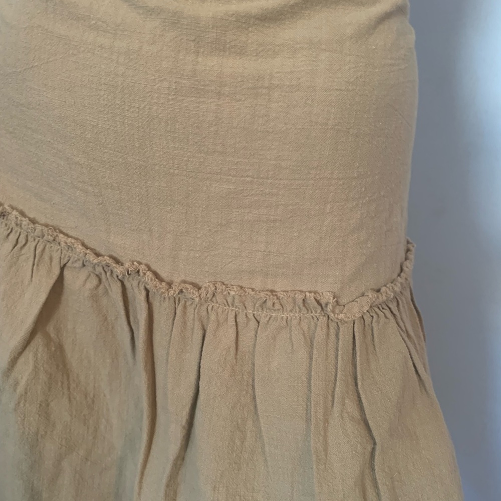 Nuinui mini skirt with tags attached - Picture 3 of 5